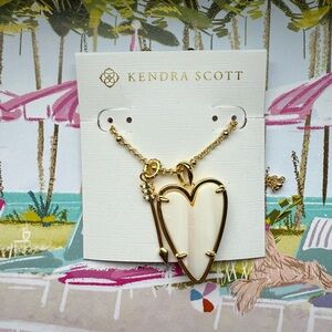 Kendra Scott Gold and Cream Heart Pendant Necklace